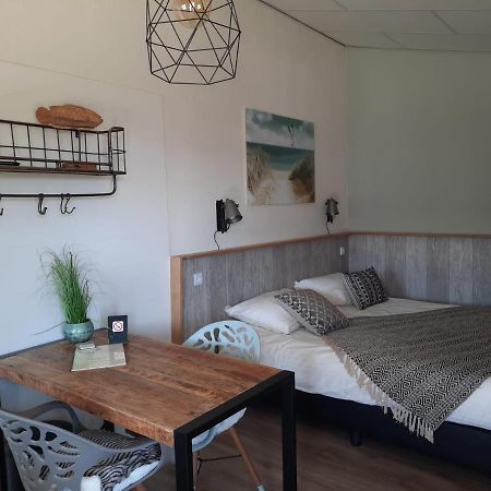 Beach Lodges Oostvoorne Extérieur photo