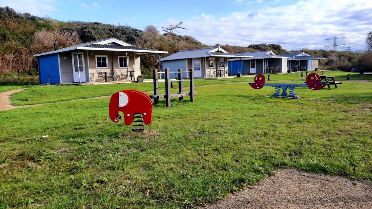 Beach Lodges Oostvoorne Extérieur photo